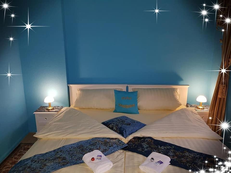 Hotel & Cafe Schachtenburg ชลิตซ์ ภายนอก รูปภาพ