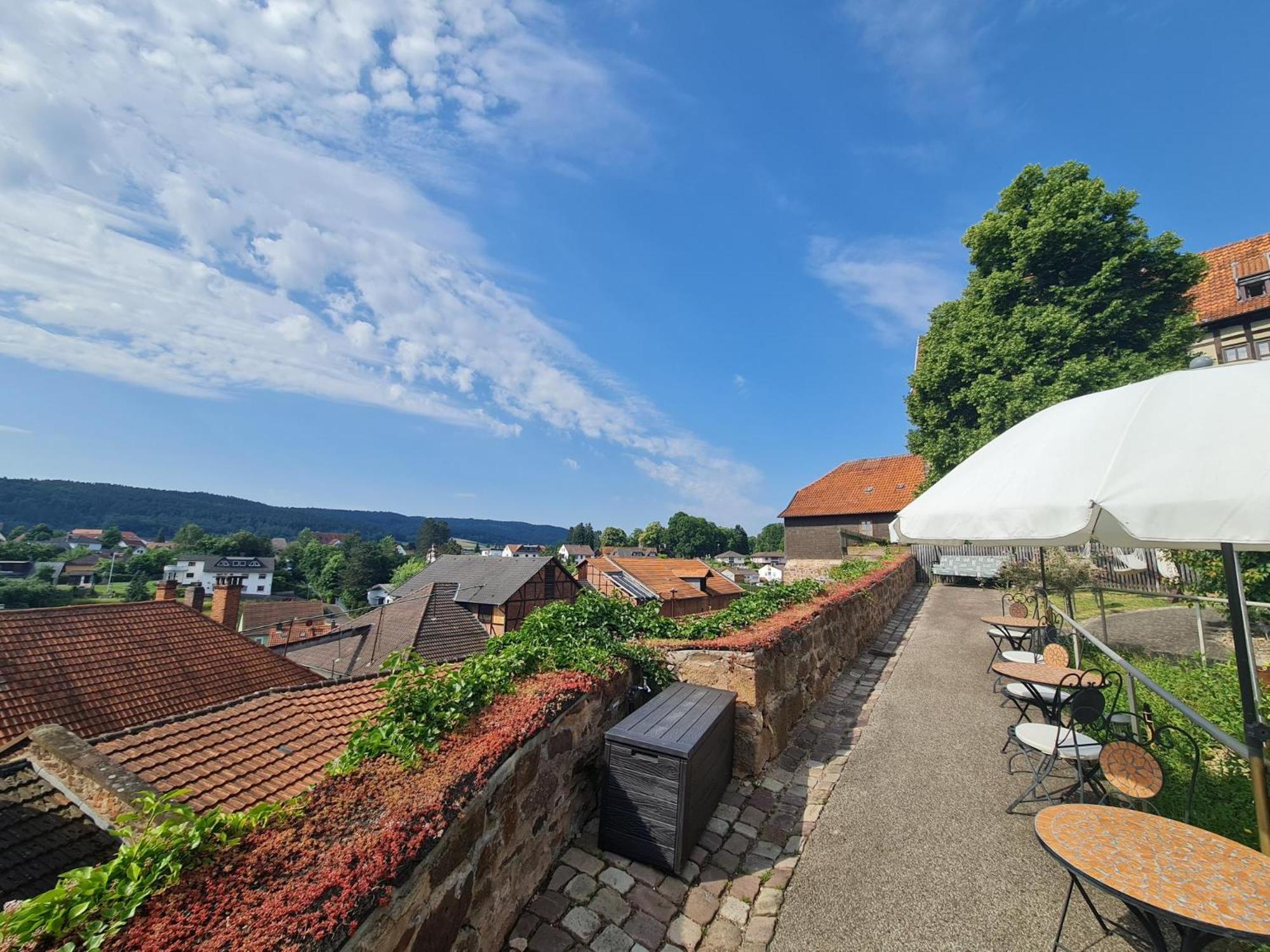Hotel & Cafe Schachtenburg ชลิตซ์ ภายนอก รูปภาพ